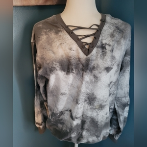Cold Crush size M lace up tie dye‎ sweatshirt